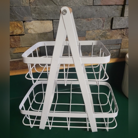 Cute Farmhouse Tiered Basket 😍 C1 - Picture 1 of 12